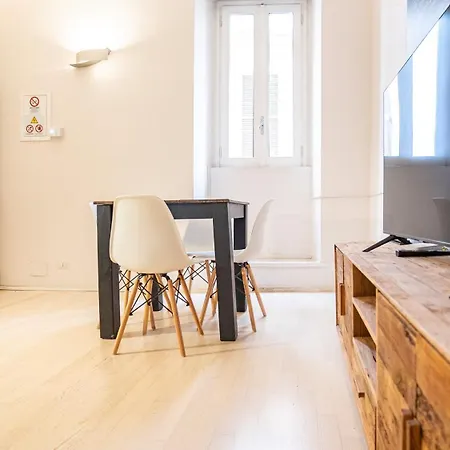 Stylish Close To Piazza Navona Apartamento