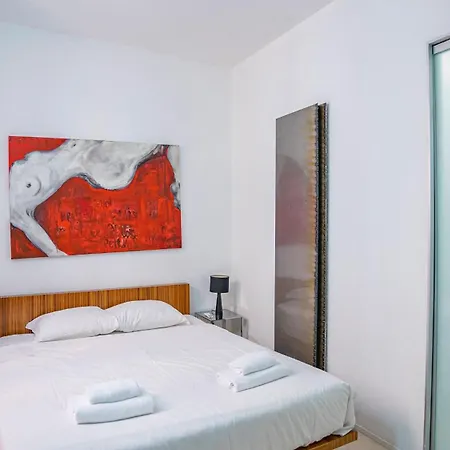 Stylish Close To Piazza Navona Apartment Rom