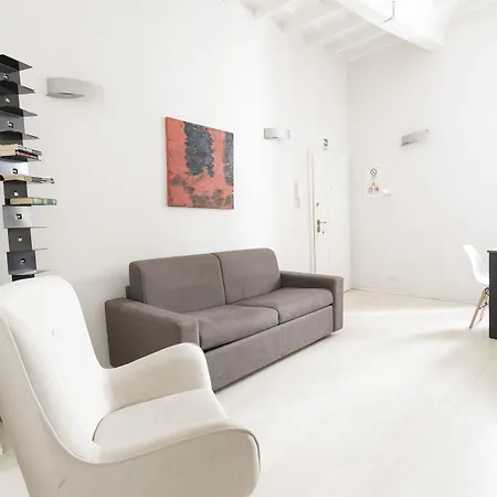 アパート Easytopstay - Stylish Close To Piazza Navona ローマ